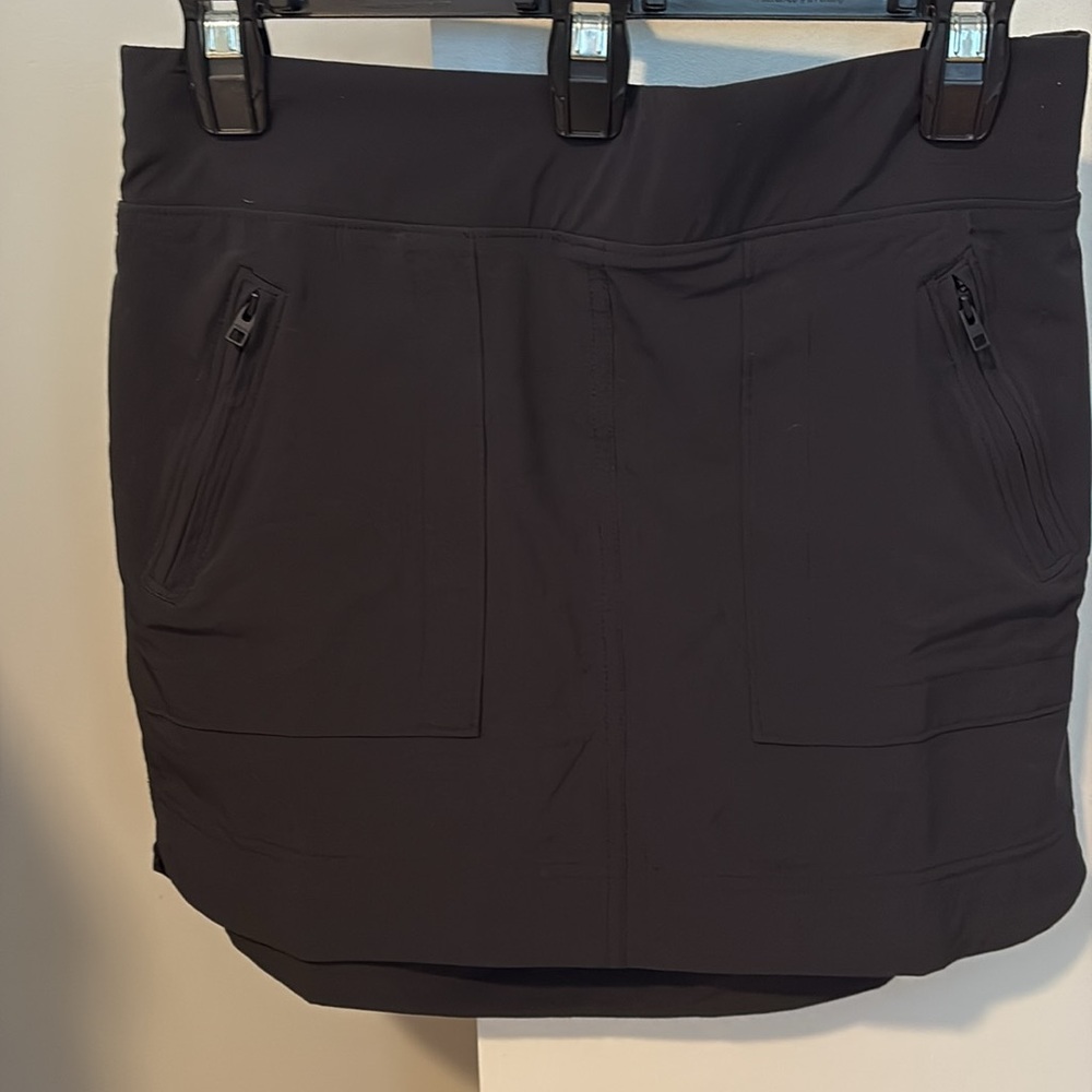 EUC Athleta Skort - Size 4 - Picture 2 of 11
